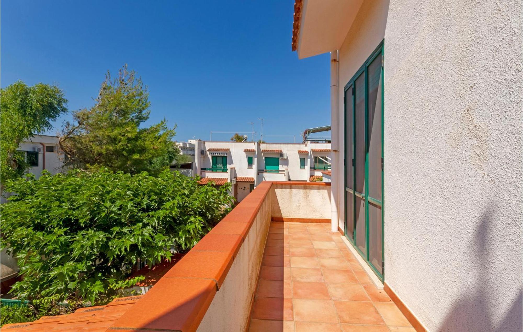 Awesome Home In Manduria With Kitchen מראה חיצוני תמונה
